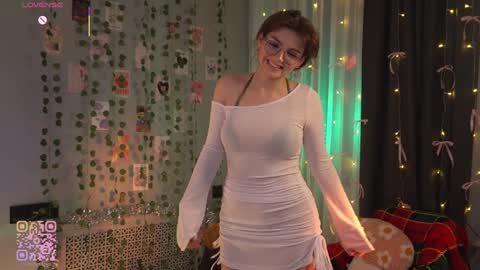 Kiki online show from February 9, 9:06 pm