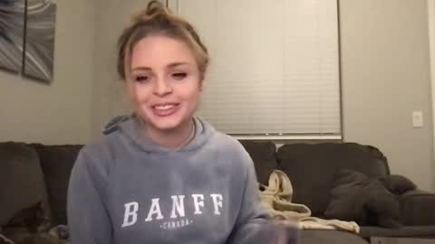 Bea Rae online show from November 12, 3:48 am