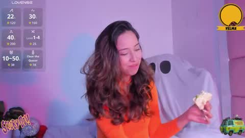 littlee_emma_ online show from October 6, 4:29 am