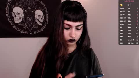 Snapshot of littleluciferrr chatting on October 31, 1:51 am Lucifer online show from October 31, 1:51 am