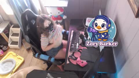 littlezoey2007 online show from September 19, 6:56 am