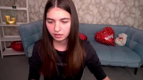 lizatiffanya_ online show from April 11, 1:04 pm
