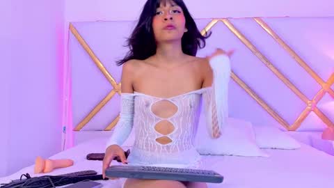 Snapshot of lizettekitty chatting on October 7, 4:06 am Lizette Kitty online show from October 7, 4:06 am