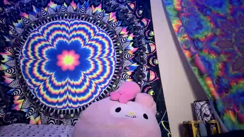 Snapshot of lizz44887 chatting on February 11, 5:50 pm Lizz  online show from February 11, 5:50 pm