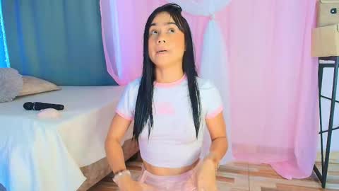lizzy_kane online show from March 2, 8:15 pm