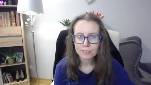 Lizzy online show from March 27, 6:37 am