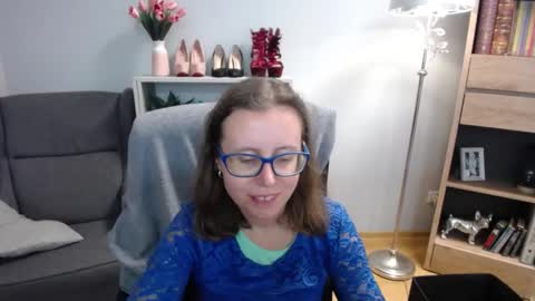 Lizzy online show from September 29, 4:28 am