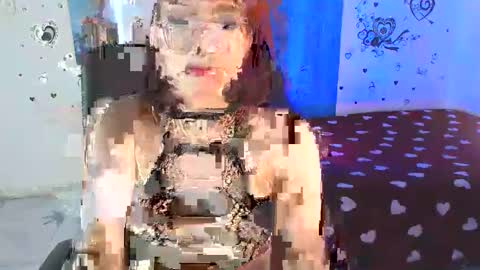 Snapshot of lizzyroses chatting on February 6, 12:37 pm Elizabeth but call me Lizz  online show from February 6, 12:37 pm