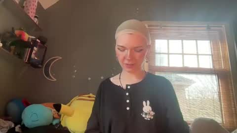 lizzybunny online show from February 19, 2:01 pm