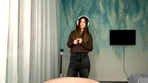 Kate online show from April 8, 1:35 pm