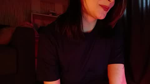 lola online show from March 27, 8:26 am