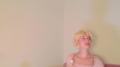 Lola . online show from May 23, 11:58 pm