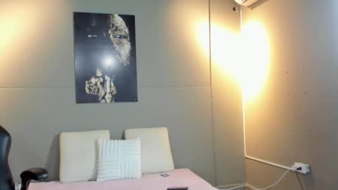 lola red online show from February 26, 7:24 pm