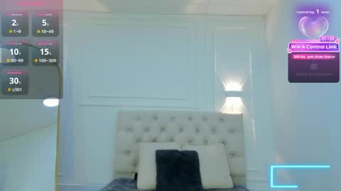 lola red online show from April 7, 7:27 pm