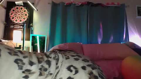 lolaa555 online show from April 4, 7:51 am