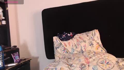 lolaa_staars online show from January 12, 12:07 am