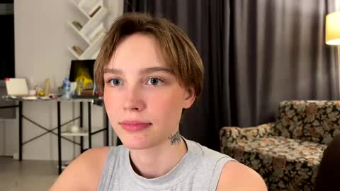lolaatatee online show from June 6, 5:41 pm