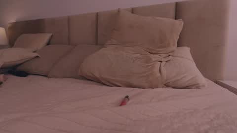 Lola online show from January 18, 1:57 am