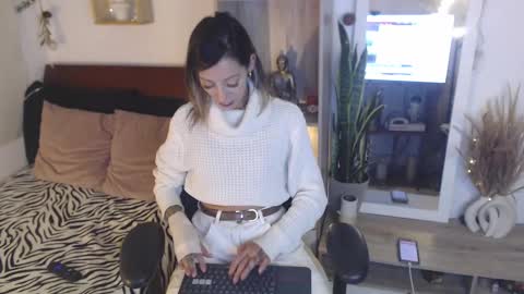 Dear tippers follow me on my new cb account lennarogers online show from March 1, 12:07 am