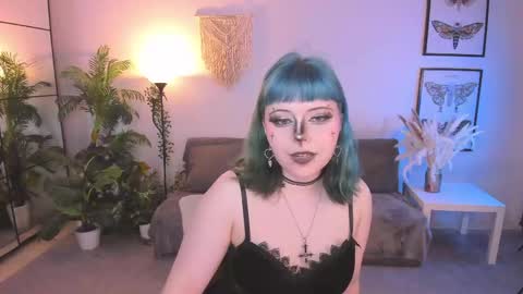 Lolly   online show from May 1, 4:32 pm
