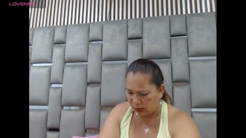 Snapshot of loly47 chatting on September 27, 7:21 pm loly47 online show from September 27, 7:21 pm