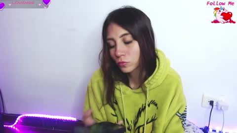 Loly  online show from April 18, 9:12 am