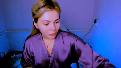 Lora online show from March 18, 3:00 am