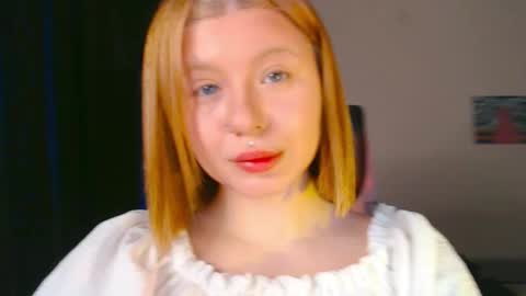 loraloveu online show from February 10, 12:52 am