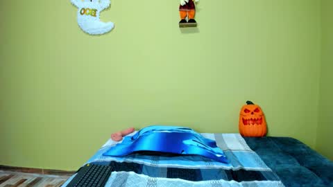 Loren Grey online show from October 8, 9:52 pm