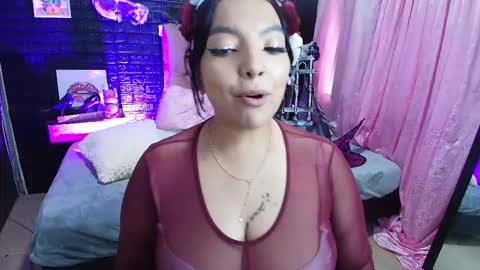 Loren online show from October 27, 9:42 pm