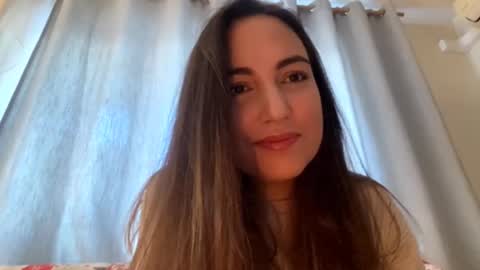 lorenrutty online show from November 20, 7:20 am