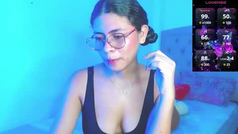 Snapshot of lorraine_rosse chatting on September 30, 1:28 pm lorraine online show from September 30, 1:28 pm
