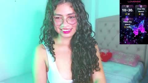 Snapshot of lorraine_rosse chatting on October 16, 2:20 pm lorraine online show from October 16, 2:20 pm