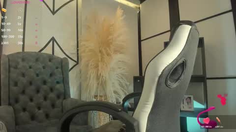 Lorraine online show from February 9, 1:24 pm