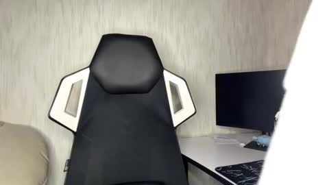 Isabel online show from December 1, 5:11 am