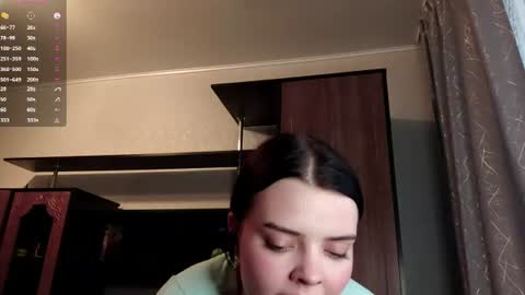 Esma online show from July 10, 11:43 am