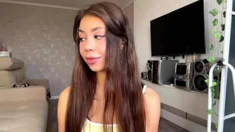 Flora online show from April 10, 7:36 am