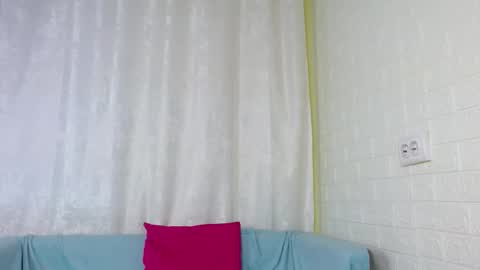 love bella  online show from September 16, 1:02 am