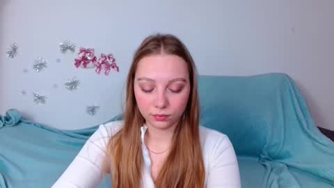 love bella  online show from February 9, 12:13 am