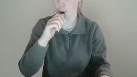 Vivian online show from March 31, 12:16 pm