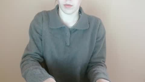 Vivian online show from April 20, 11:02 am