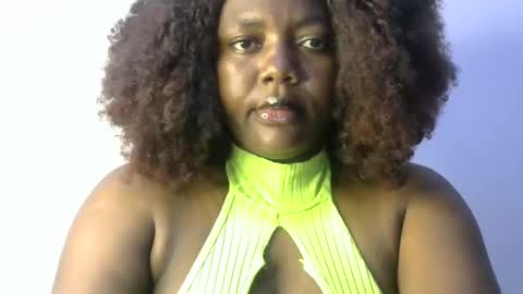 Snapshot of lovecumsluttie chatting on September 14, 8:01 am mila online show from September 14, 8:01 am