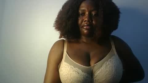 Snapshot of lovecumsluttie chatting on September 21, 10:03 am mila online show from September 21, 10:03 am