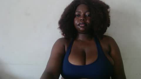 Snapshot of lovecumsluttie chatting on October 15, 9:12 am mila online show from October 15, 9:12 am