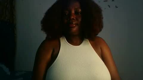 Snapshot of lovecumsluttie chatting on October 3, 12:49 am mila online show from October 3, 12:49 am