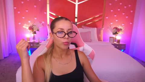 loveedove online show from July 2, 12:22 pm