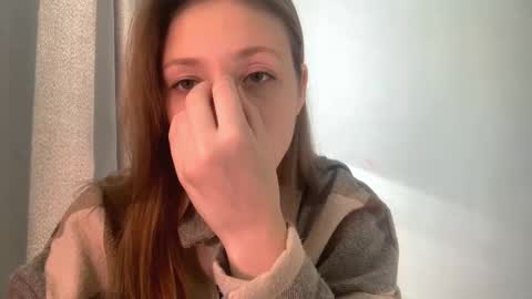 Ella online show from October 23, 7:03 am