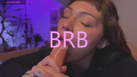 Elsa online show from September 14, 1:53 pm