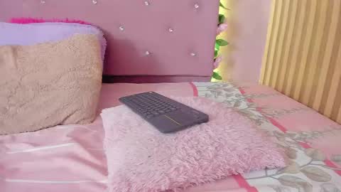 Kissy online show from May 30, 6:48 pm