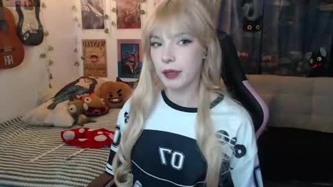 Cassie online show from June 3, 11:54 pm